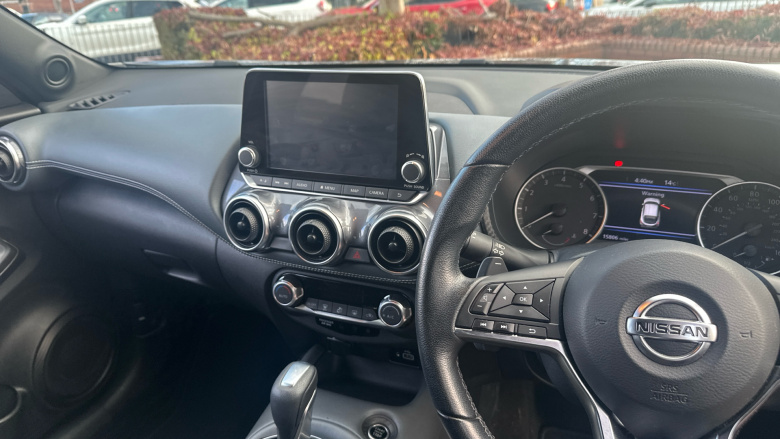 Nissan Juke 1.0 DiG-T 114 N-Connecta 5dr DCT Petrol Hatchback